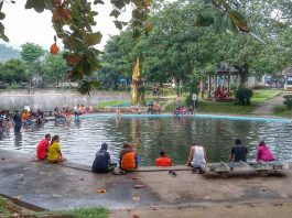 เบตงหนาว ! นักท่องเที่ยวมาเลย์สิงคโปร์แห่อาบน้ำพุร้อนแก้หนาว กับบรรยากาศธรรมชาติอันสวยงาม (ชมคลิป)