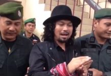 คุมตัว”เสก โลโซ””ฝากขังศาลจังหวัดนครศรีฯ ทนายความเผย”เสก”เครียดกังวลเรื่องประกันตัว (ชมคลิป)